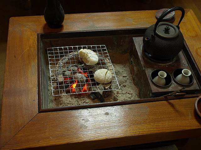 山好き、花好き : 長火鉢のこと