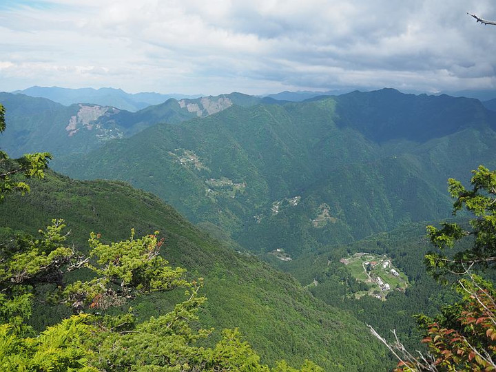 P5223608tozanngutiga_mieru